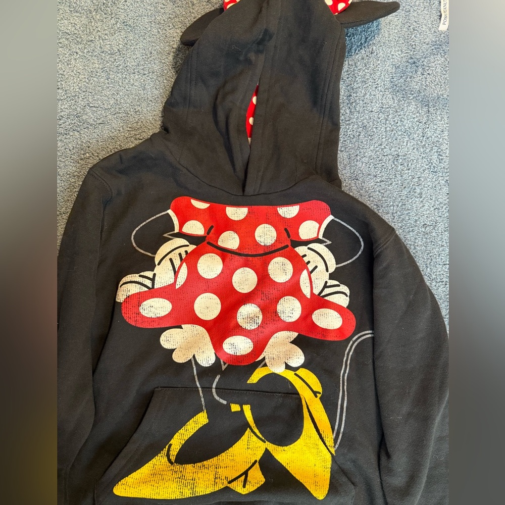 Minnie mouse sweater